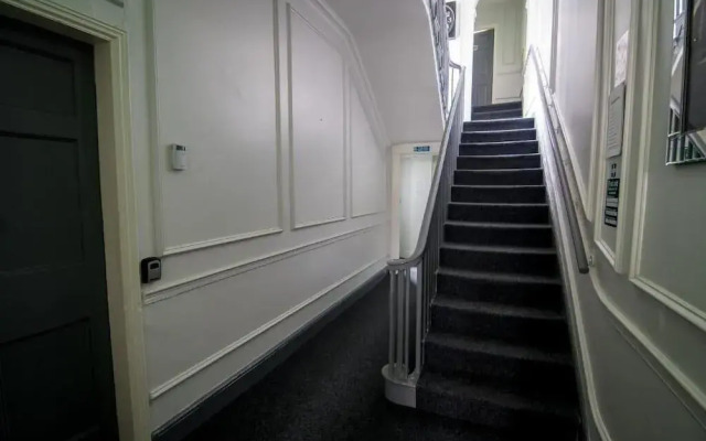 57 Rodney Street Hotel