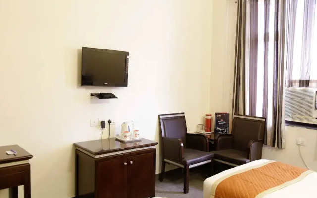 OYO 2166 Hotel KMahaveer