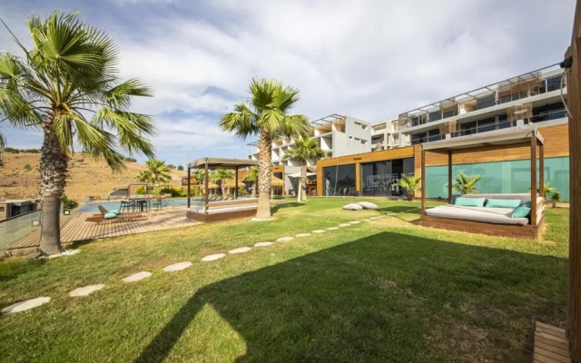 Secluded Villa With Garden in Milas