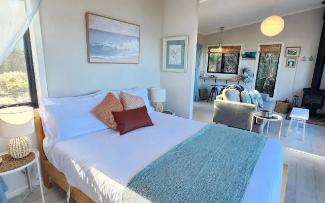 Flotsam Studio Accommodation – Guest Rooms – Dunalley