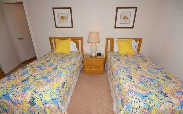 Night Heron 55 by RedAwning