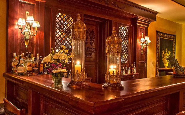 Doupiani House Hotel