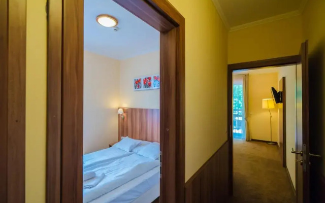 Balaton Colors Beach Hotel