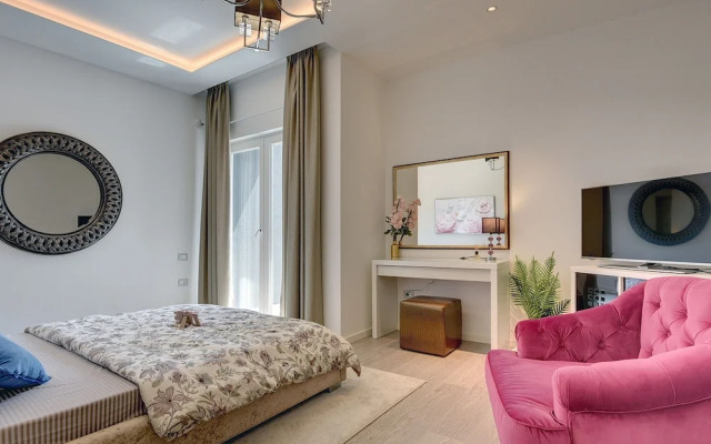 Villa With Pool in Premantura