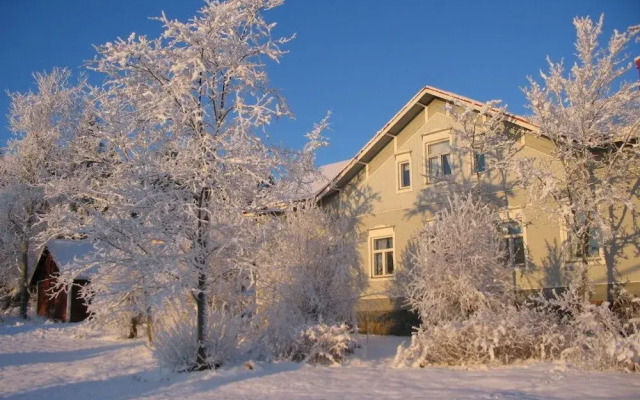 Mainhouse of Paavola Farm