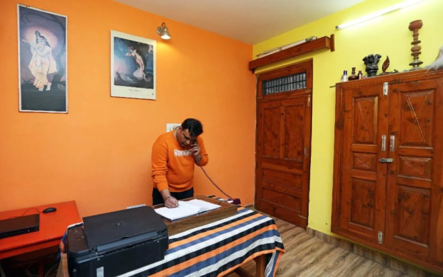 Acorn Rooms By OYO Rooms