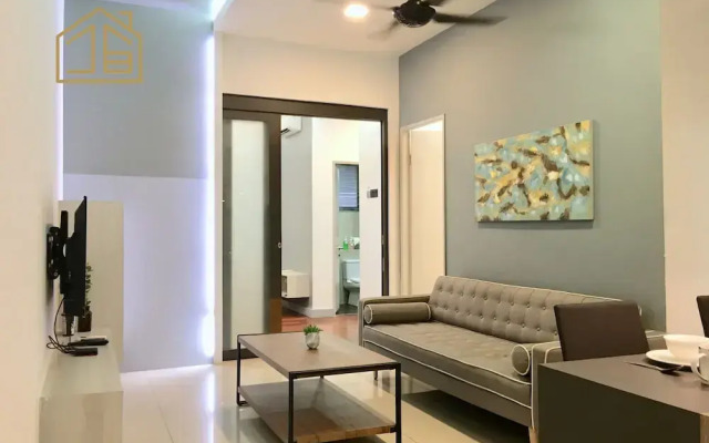 Homesuite' Home at The Loft Imago