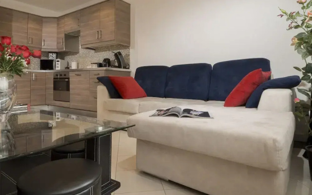 The Queen Luxury Apartments - Villa Serena