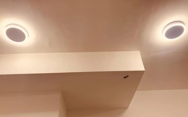 Couple Red Relaxing Gateway Holiday 10