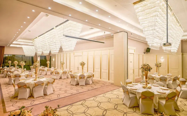 The Conforium Hotel Van