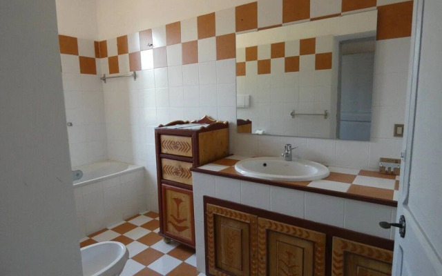 SCAPPO IN UMBRIA,Casale Vallenea