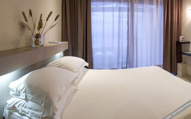 Palms and Spas Boutique Apartments