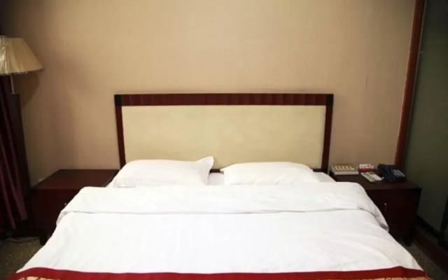 Taizhou Huadong Hotel