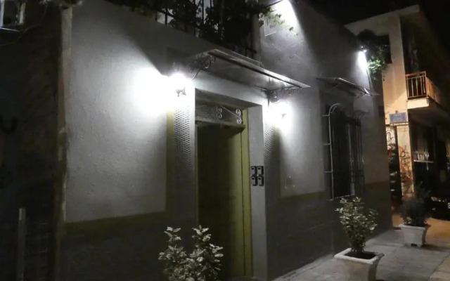 17 Flats and Roof Garden