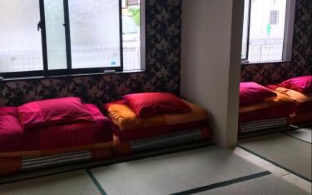 Sakura House