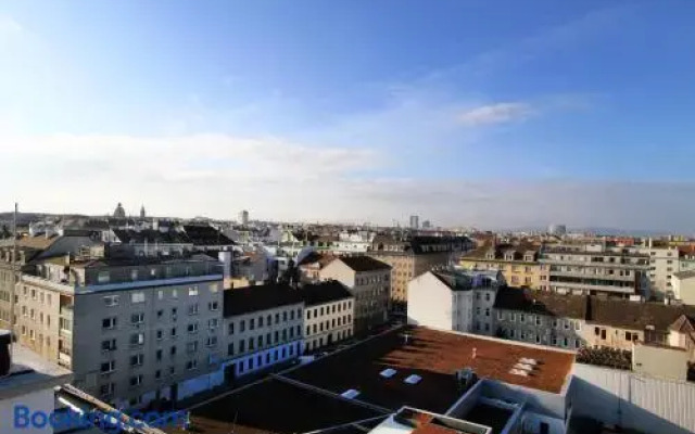 Christiano Apartments