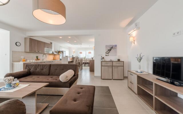 Dalmacija VII in Sukošan