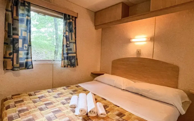 Pleasant Mobile Home in Toscana With Shared Pool