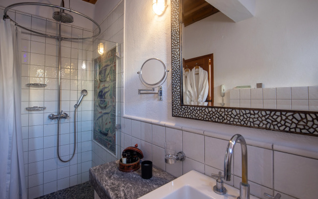 Melenos Art Boutique Hotel