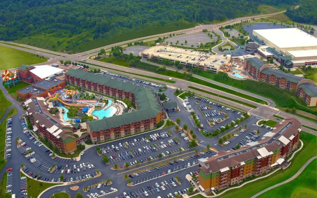 Wilderness at the Smokies - Stone Hill Lodge