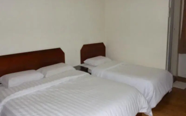 Hotel Merry