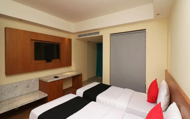 Capital O 27044 Hotel The Orion Plaza