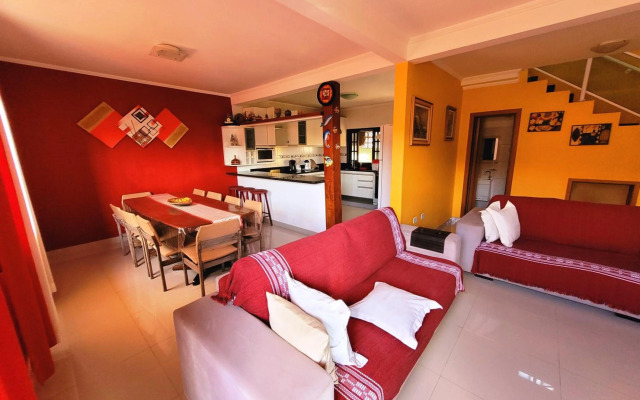 CASA AMARELA UBATUBA ii