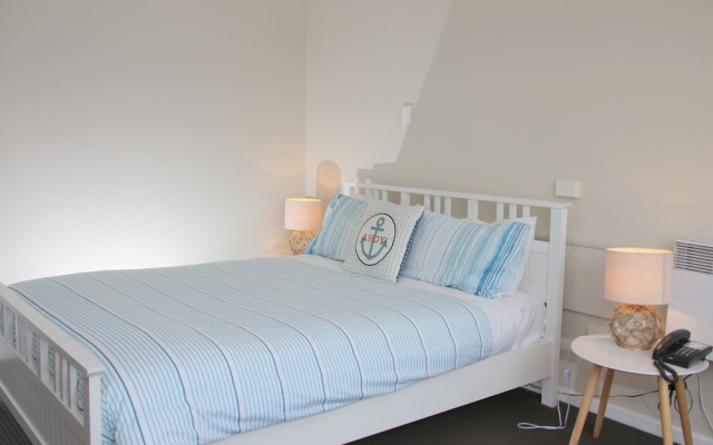 Beauty Point Waterfront Hotel – Guest Rooms – Beauty Point