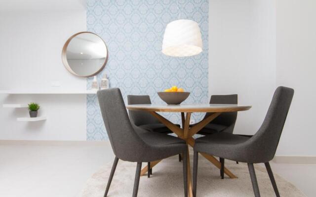 Urbano Blanco Apartments