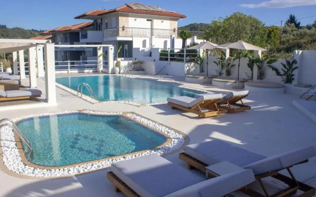 Ampelia Hotel