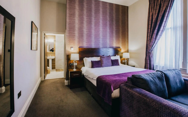 Duke Of Edinburgh Hotel