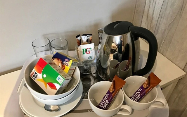 Ei8ht Brighton Apartments