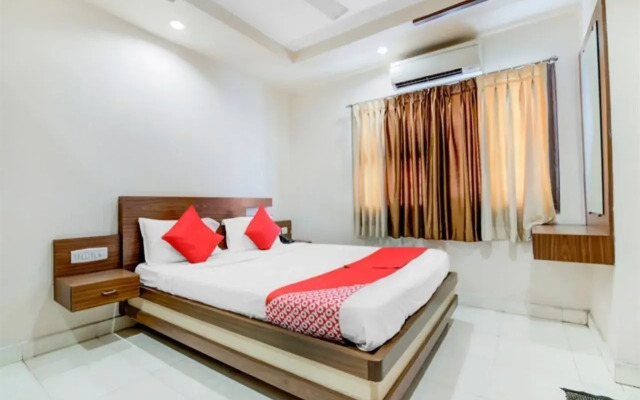 OYO 5660 Hotel Sree Residency