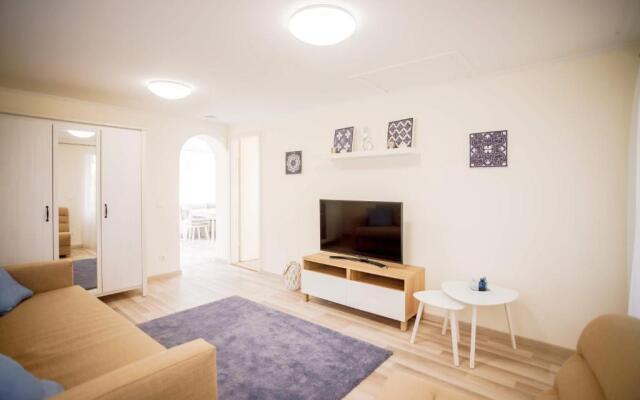 Eleven apartman house