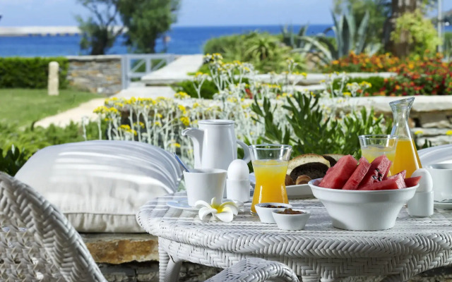 Porto Kea Suites