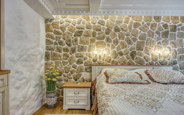 Royal Garden Suite