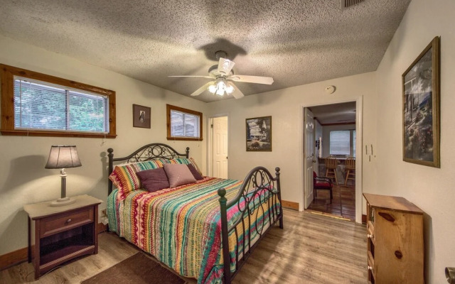 Texas River Haus LD 1683