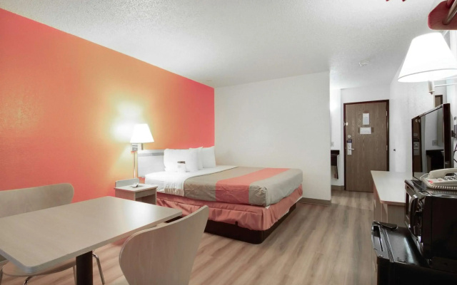 Motel 6 Colby, KS