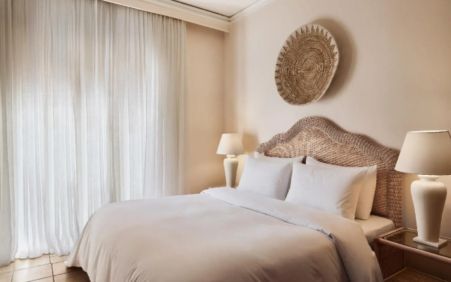 Grecotel Plaza Beach House