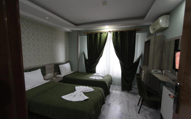 Kaya Madrid Hotel