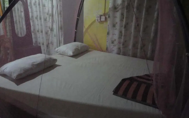 Deans Beach Hotel