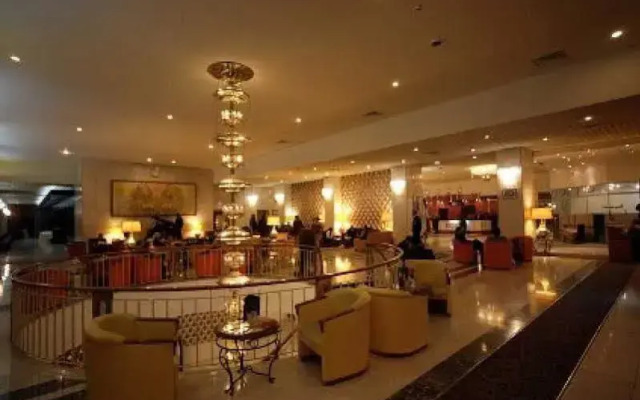 Parsian Esteghlal International Hotel