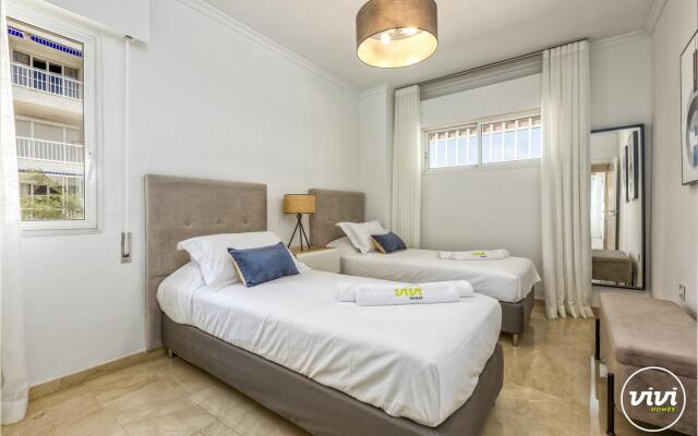 Rio in Fuengirola with 3 bedrooms and 2 bathrooms