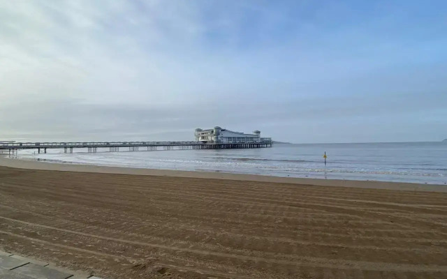 Westons Hideaway, 2 Bed, 6 mins walk to beach