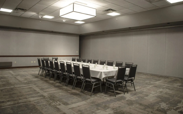 Holiday Inn Fargo by IHG