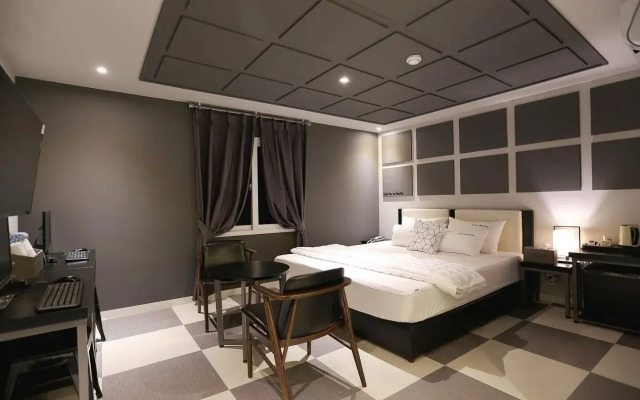 Hotel Idea Gupo