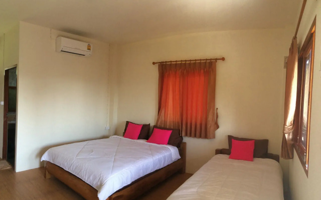 Pai Porpeang Guesthouse