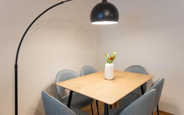 Stylish 1BR 1Bath Vienna Downtown Unbeatable Location