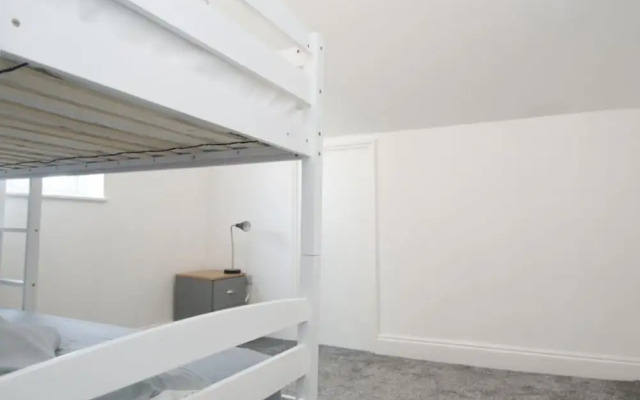 Snug Margate Apartment