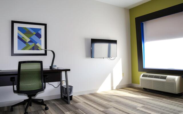 Holiday Inn Express & Suites Kingston-Ulster by IHG